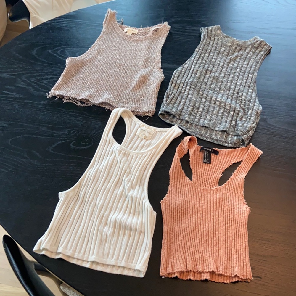 XS/S Crop top Bundle!